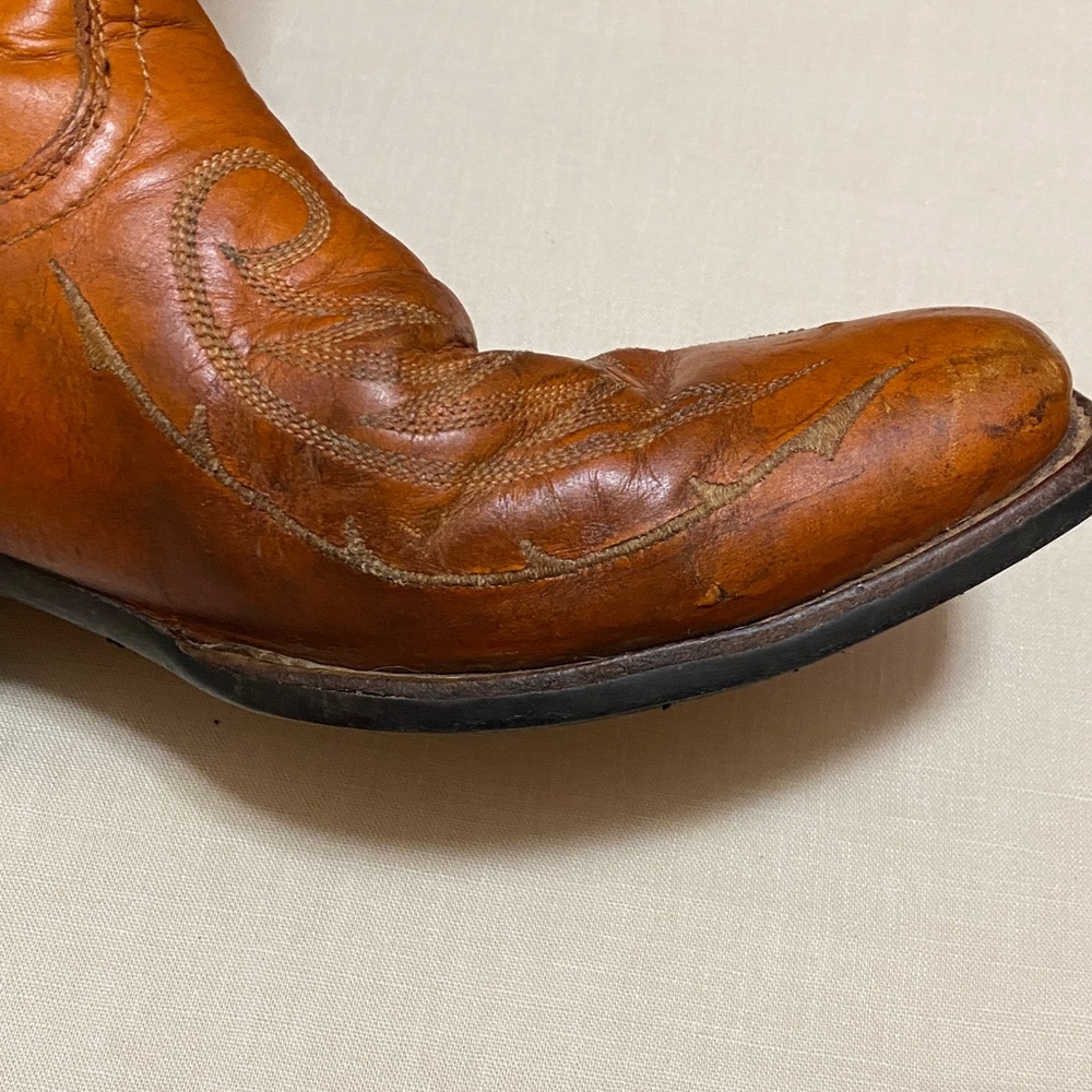 Ariat Woman’s Orange/Brown Western Distressed Square Toe Boots, Size 9. - Picture 6 of 16